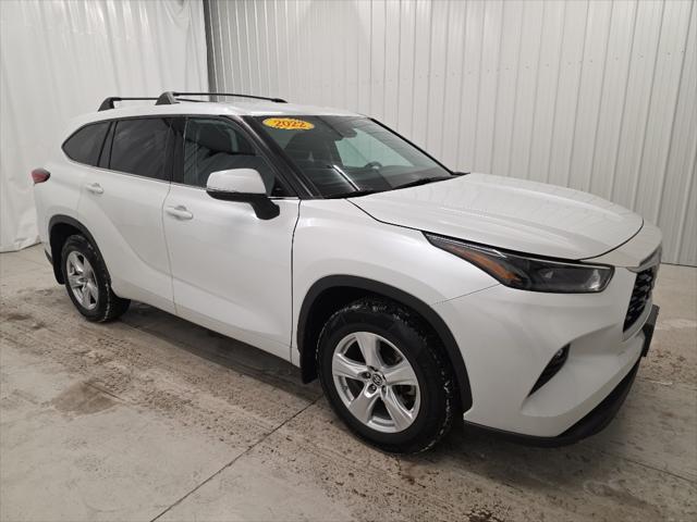 2022 Toyota Highlander LE