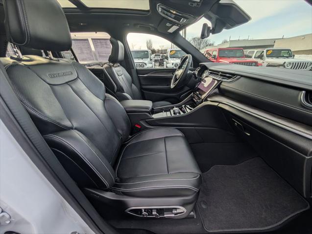 2025 Jeep Grand Cherokee Overland 4x4