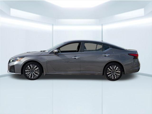 2023 Nissan Altima SV FWD