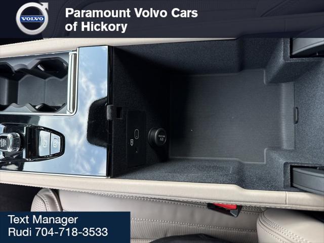 2026 Volvo XC90 Ultra, B6 AWD Gas (mild hybrid), Gasoline, Bright, 7 Seats