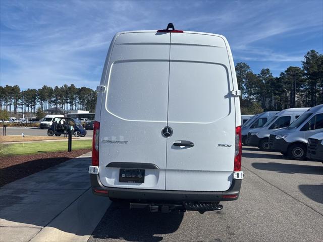 2026 Mercedes-Benz Sprinter 2500 Cargo 170 WB