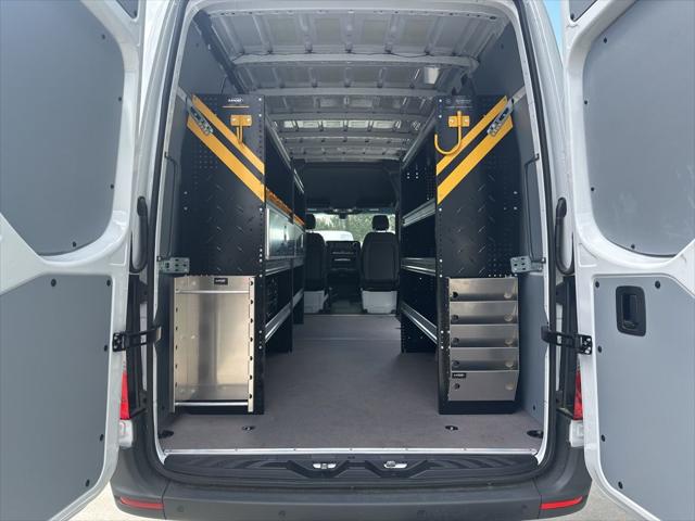 2026 Mercedes-Benz Sprinter 2500 Cargo 170 WB