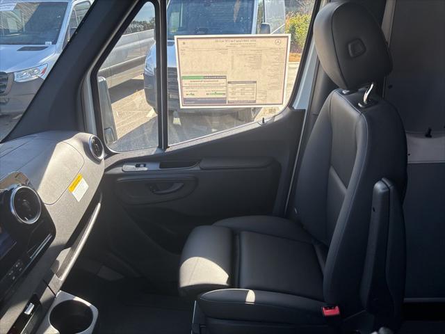 2026 Mercedes-Benz Sprinter 2500 Cargo 170 WB