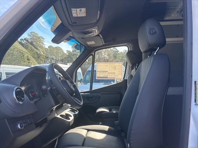 2026 Mercedes-Benz Sprinter 2500 Cargo 170 WB