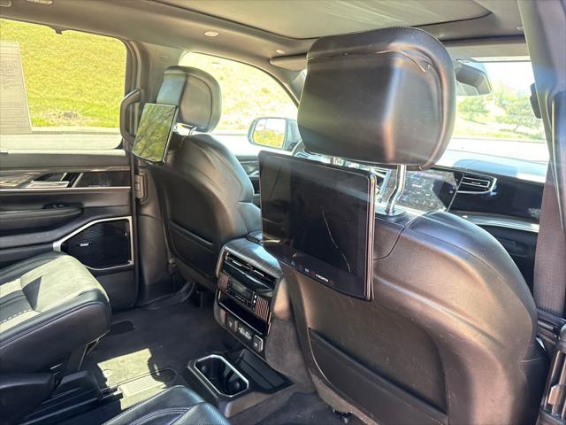2022 Jeep Wagoneer Series III 4x4