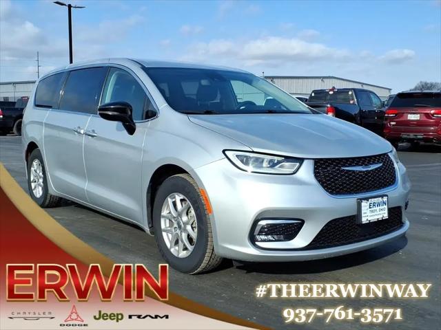 2024 Chrysler Pacifica Touring L for sale in Troy, OH