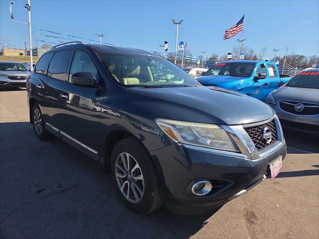 2013 Nissan Pathfinder SL for sale in Knoxville, TN