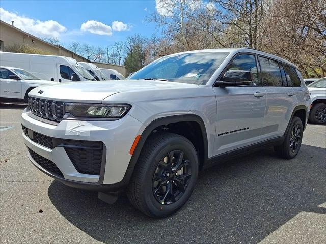 2026 Jeep Grand Cherokee GRAND CHEROKEE L LAREDO ALTITUDE 4X4 2026 Jeep Grand Cherokee GRAND CHEROKEE L LAREDO ALTITUDE 4X4