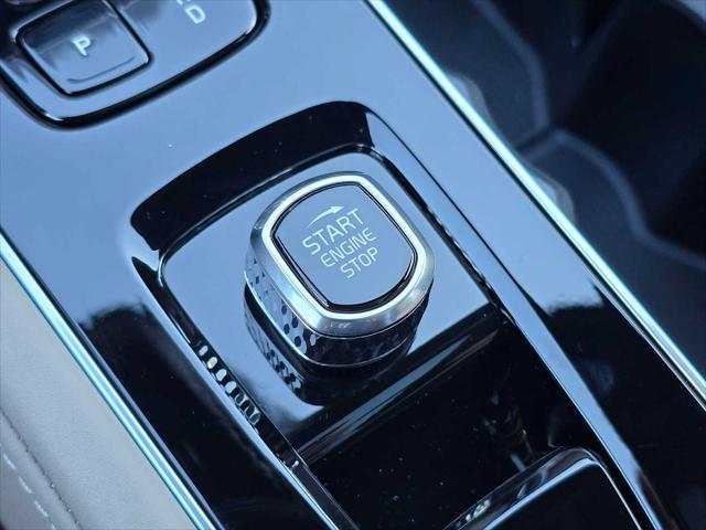 2026 Volvo XC90 Plus, B5 AWD Gas (mild hybrid), Gasoline, Bright, 7 Seats
