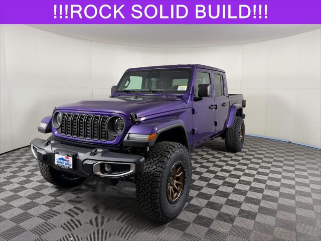 2026 Jeep Gladiator GLADIATOR SAHARA 4X4