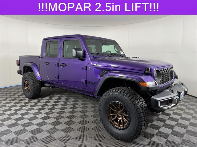 2026 Jeep Gladiator GLADIATOR SAHARA 4X4