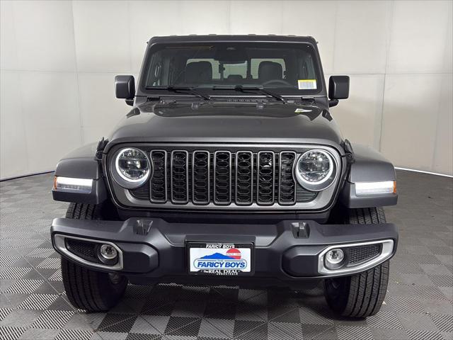 2026 Jeep Gladiator GLADIATOR SAHARA 4X4