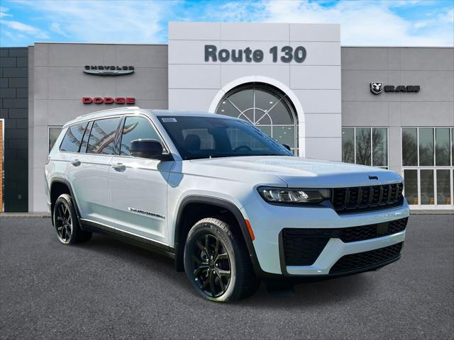 2026 Jeep Grand Cherokee GRAND CHEROKEE L LAREDO ALTITUDE 4X4