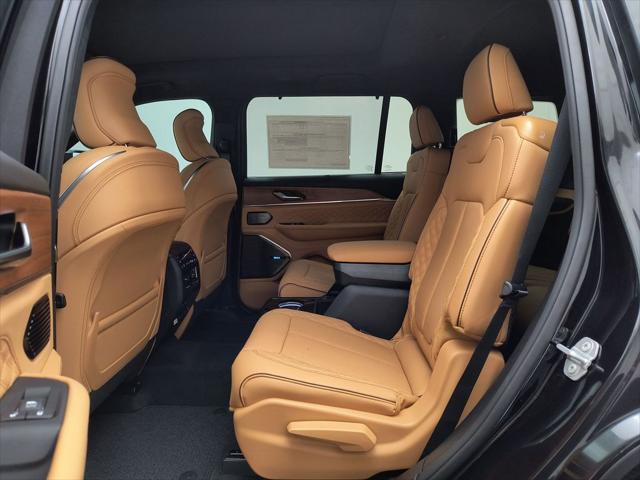 2026 Jeep Grand Cherokee Summit 4x4