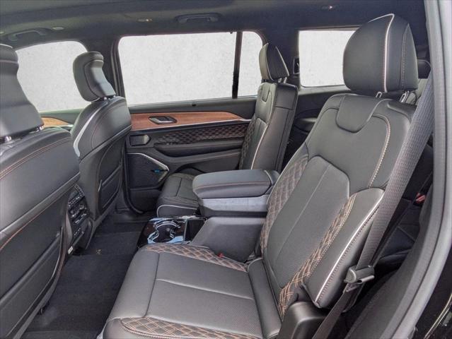 2026 Jeep Grand Cherokee Summit 4x4