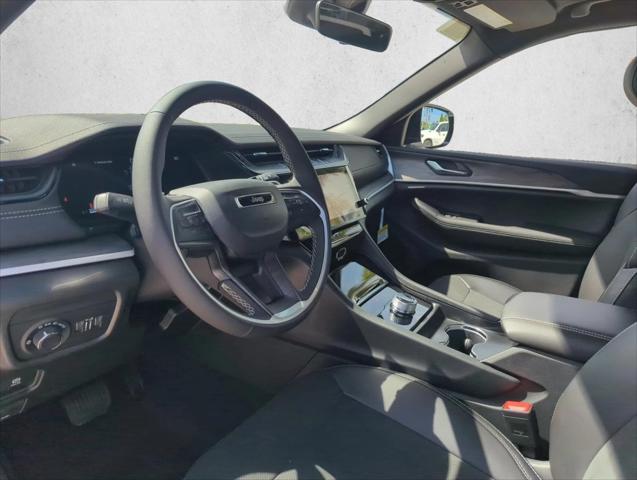 2026 Jeep Grand Cherokee Altitude 4x2