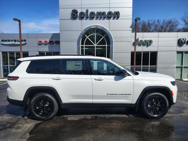 2026 Jeep Grand Cherokee GRAND CHEROKEE L LAREDO ALTITUDE 4X4
