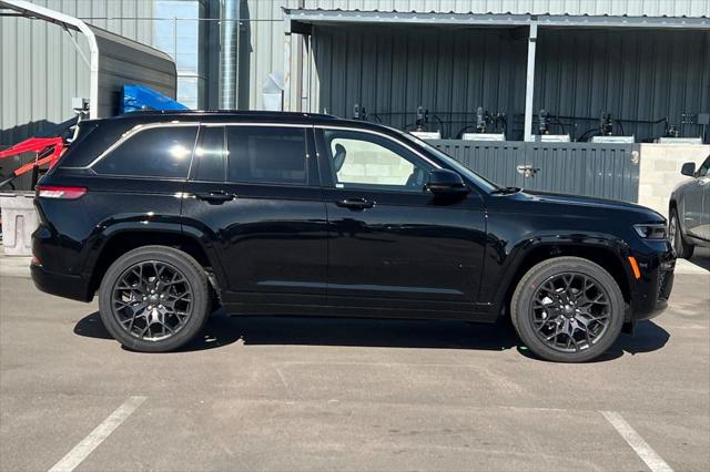 2026 Jeep Grand Cherokee GRAND CHEROKEE SUMMIT 4X4