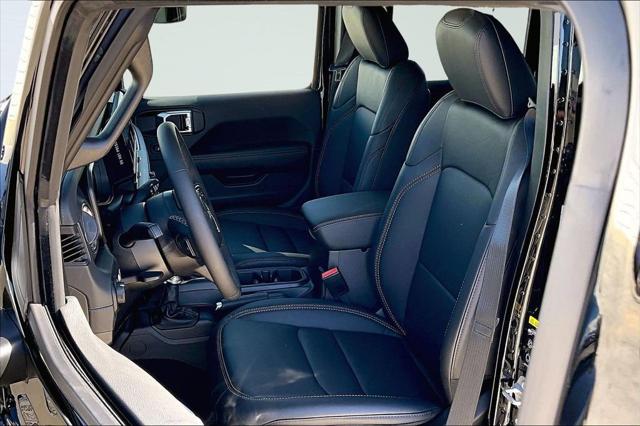 2026 Jeep Gladiator GLADIATOR SAHARA 4X4