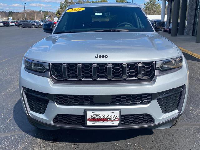 2026 Jeep Grand Cherokee GRAND CHEROKEE L LAREDO ALTITUDE 4X4