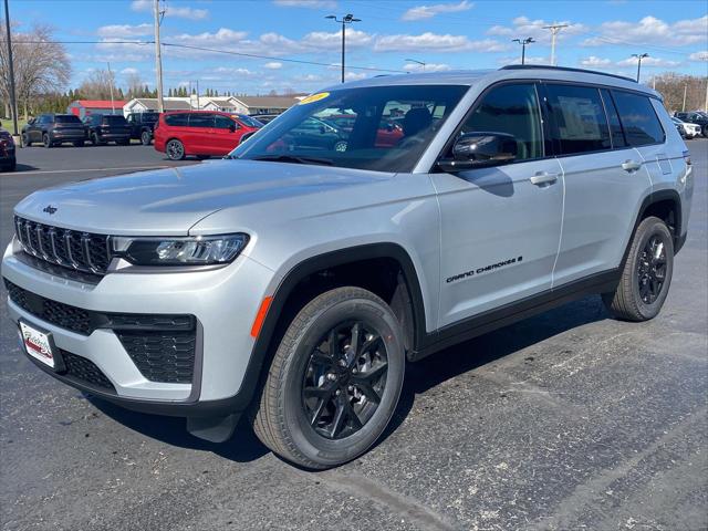 2026 Jeep Grand Cherokee GRAND CHEROKEE L LAREDO ALTITUDE 4X4