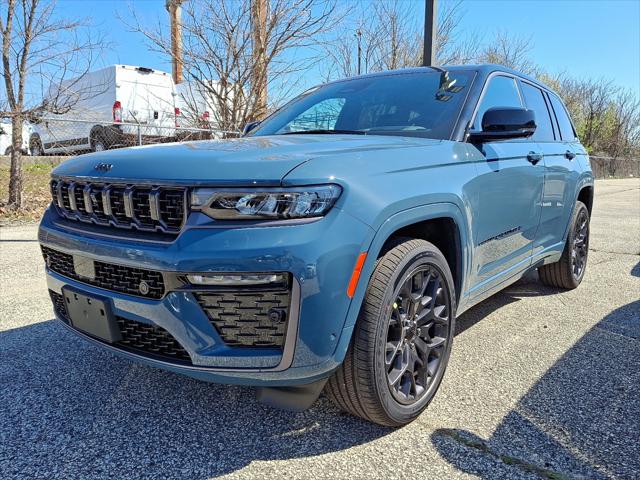 2026 Jeep Grand Cherokee GRAND CHEROKEE SUMMIT 4X4