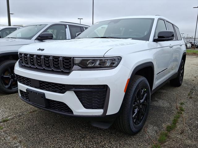 2026 Jeep Grand Cherokee GRAND CHEROKEE L LAREDO ALTITUDE 4X4
