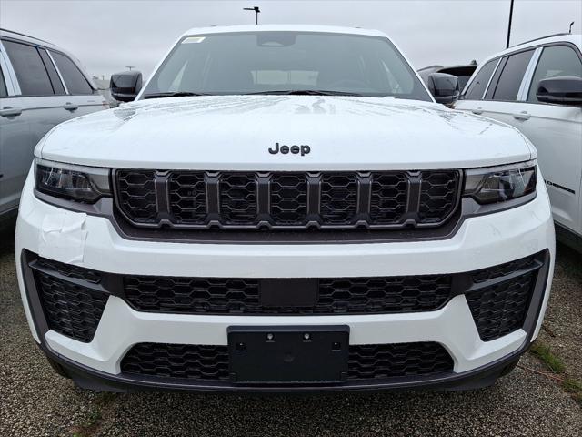 2026 Jeep Grand Cherokee GRAND CHEROKEE L LAREDO ALTITUDE 4X4