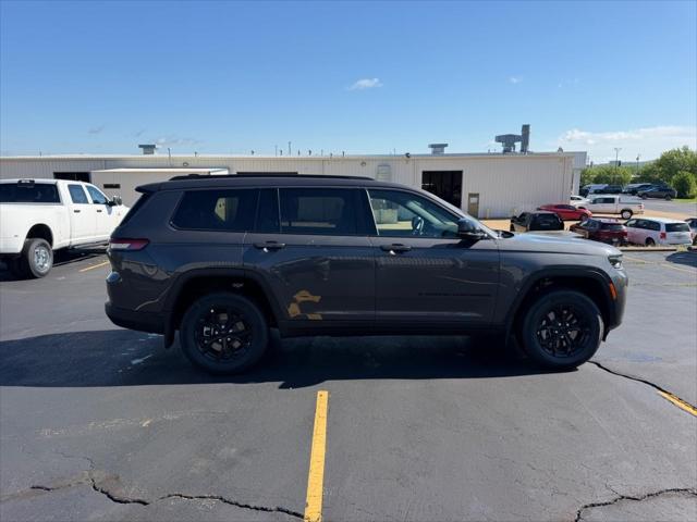 2026 Jeep Grand Cherokee GRAND CHEROKEE L LAREDO ALTITUDE 4X4