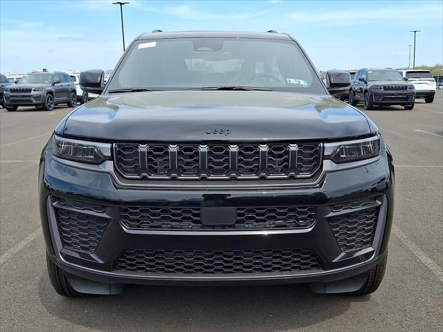 2026 Jeep Grand Cherokee GRAND CHEROKEE L LAREDO ALTITUDE 4X4