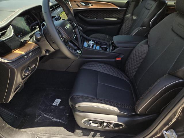 2026 Jeep Grand Cherokee Summit 4x4