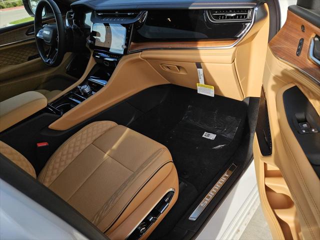 2026 Jeep Grand Cherokee Summit 4x4
