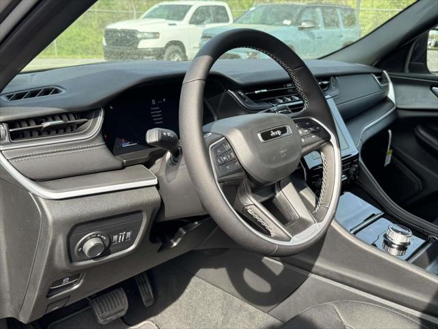 2026 Jeep Grand Cherokee GRAND CHEROKEE L LAREDO X 4X4