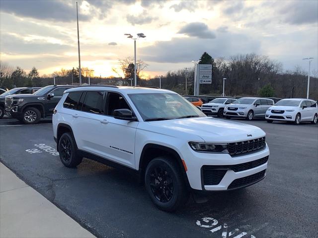 2026 Jeep Grand Cherokee GRAND CHEROKEE L LAREDO ALTITUDE 4X4