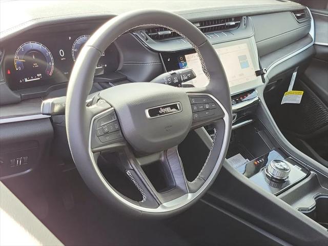 2026 Jeep Grand Cherokee Altitude 4x2
