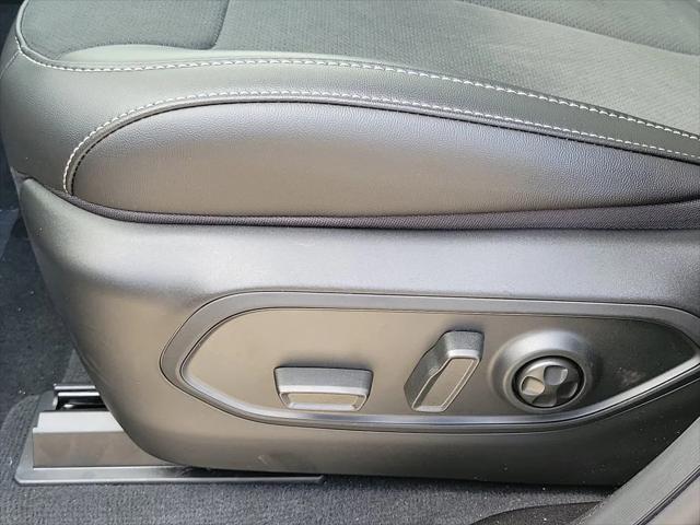 2026 Jeep Grand Cherokee Altitude 4x2