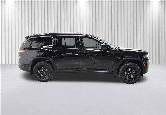 2026 Jeep Grand Cherokee GRAND CHEROKEE L LAREDO ALTITUDE 4X4