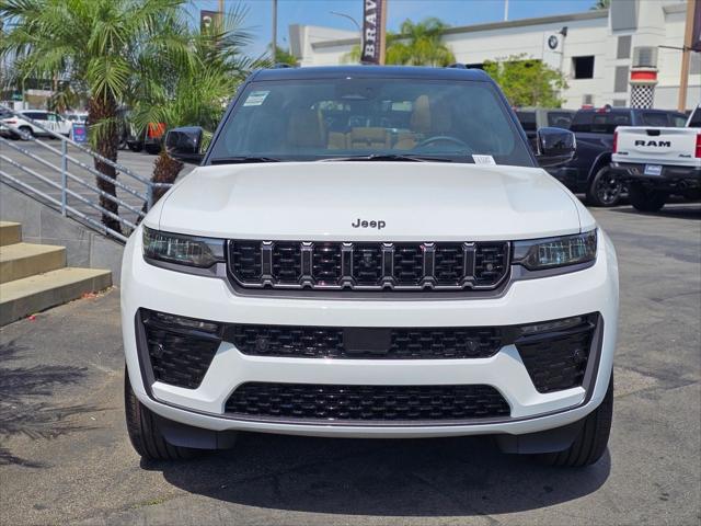 2026 Jeep Grand Cherokee GRAND CHEROKEE SUMMIT 4X4
