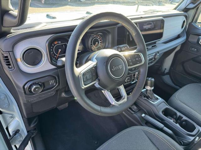 2024 Jeep Wrangler 4-Door Sahara 4x4