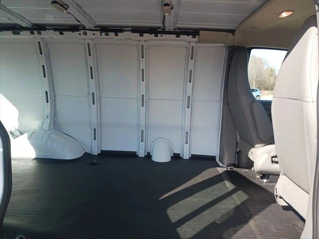 2025 Chevrolet Express Cargo Van RWD 2500 Regular Wheelbase WT