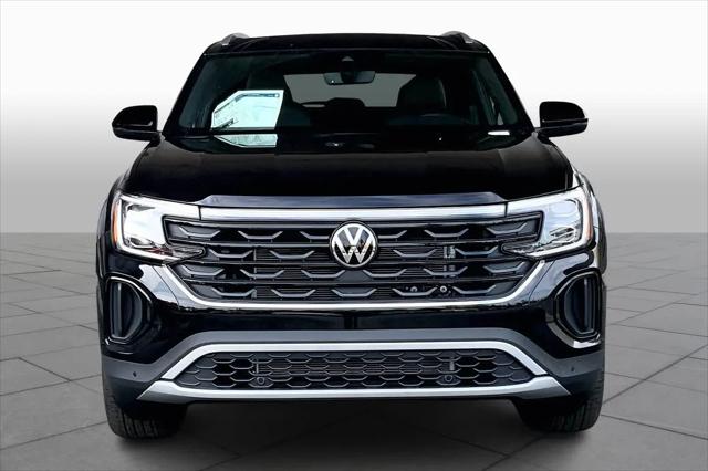 2026 Volkswagen Atlas Cross Sport SE with Technology