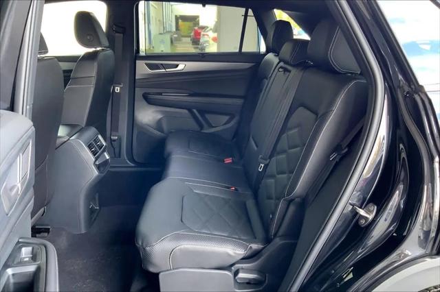 2026 Volkswagen Atlas Cross Sport SE with Technology