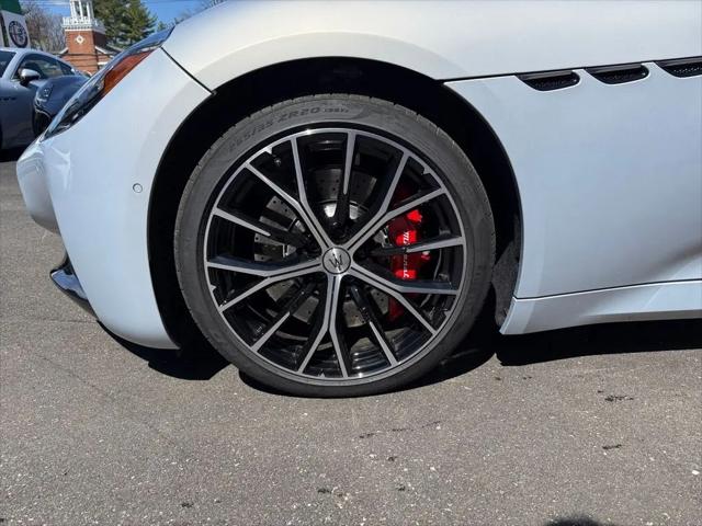 2026 Maserati GranCabrio Standard