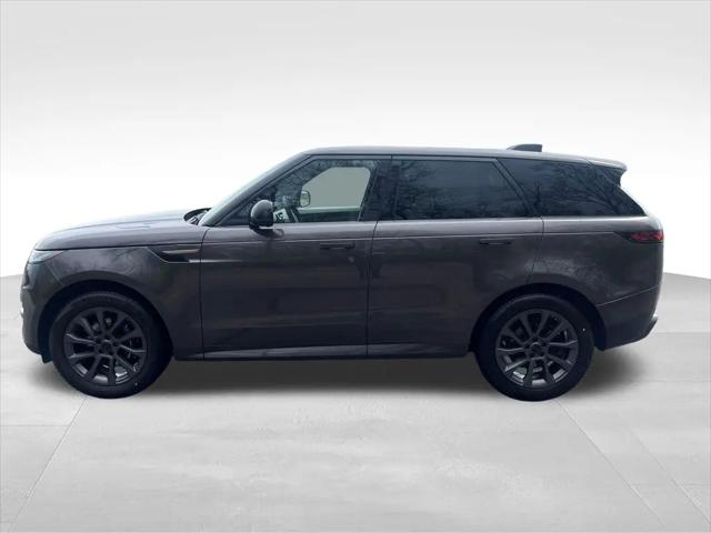 2026 Land Rover Range Rover Sport P360 SE