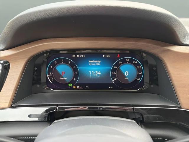2026 Volkswagen Atlas SE with Technology