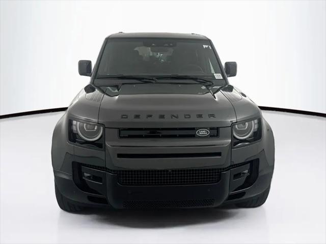 2026 Land Rover Defender P400 X-Dynamic SE
