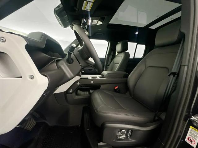 2026 Land Rover Defender P400 X-Dynamic SE