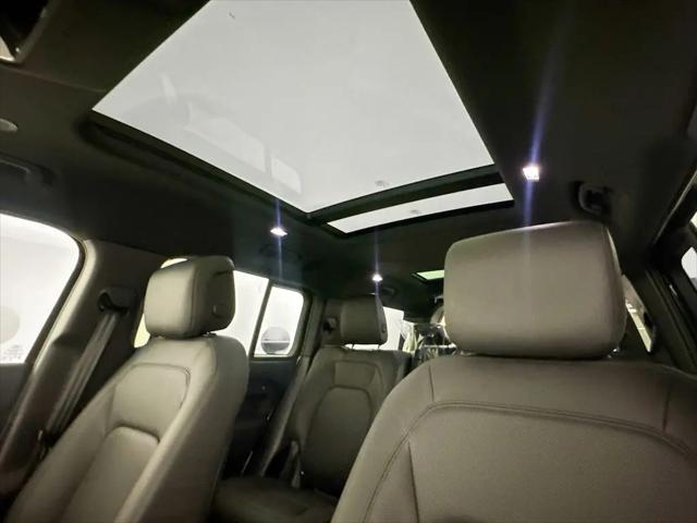 2026 Land Rover Defender P400 X-Dynamic SE
