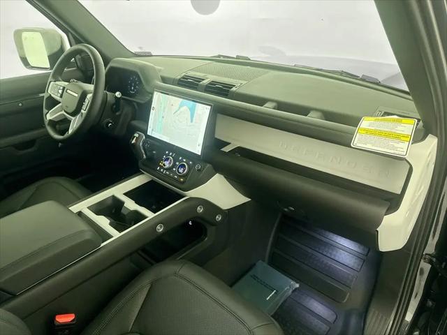 2026 Land Rover Defender P400 X-Dynamic SE