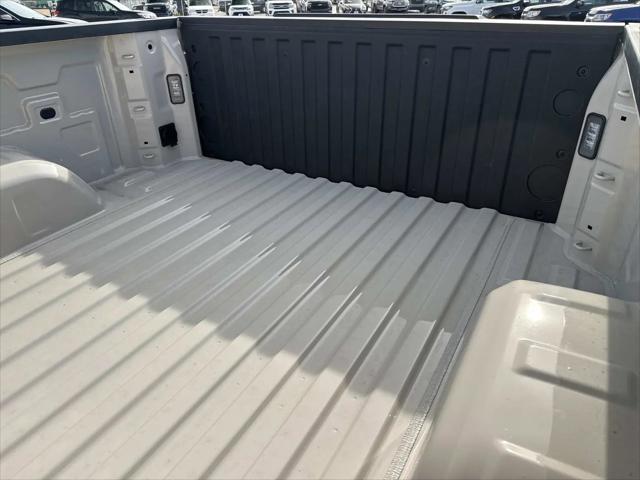 2026 GMC Sierra 1500 Crew Cab, Short Bed, Pro, 4WD